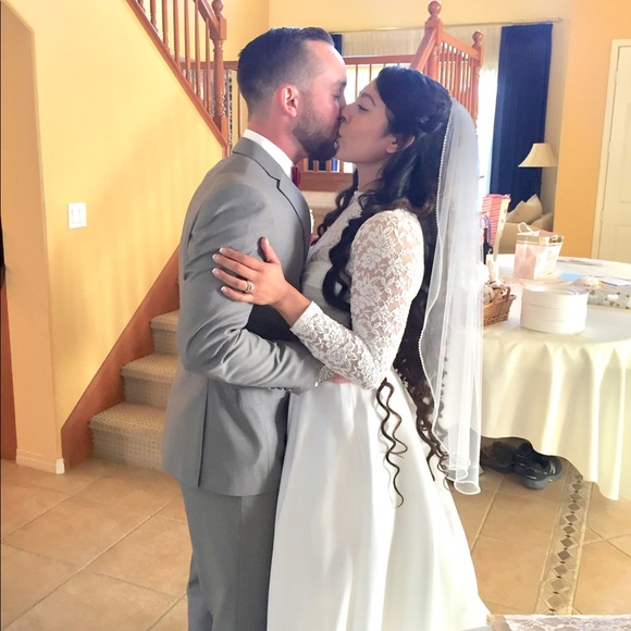 Meet your Posher, Karla - Picture 2 of 3